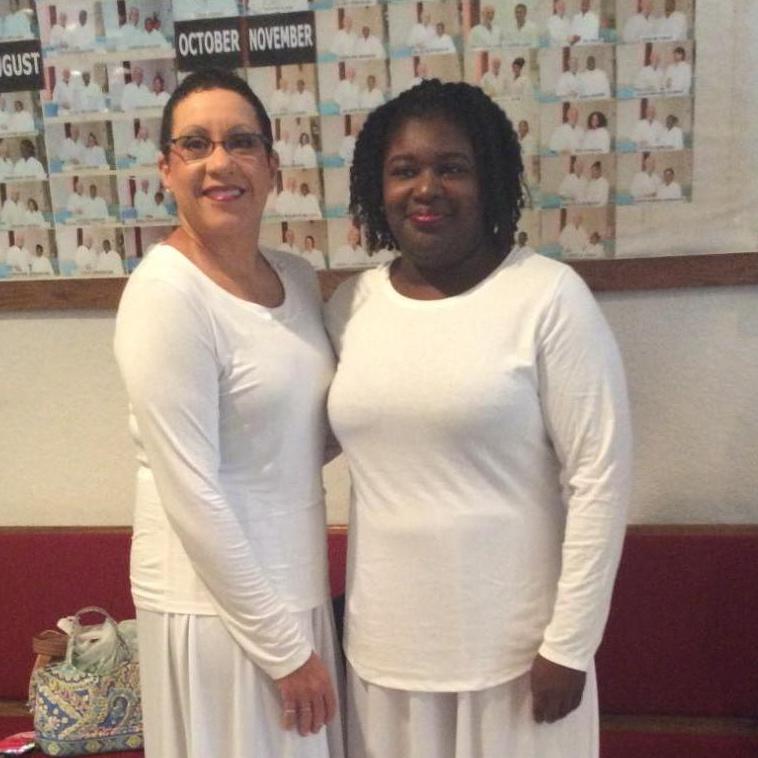 Michelle and Renéa (with the G.R.A.C.E. Dance Ministry) will be performing a special praise dance at the reception entitled "The Prayer" by Yolanda Adams and Donnie McClurkin.