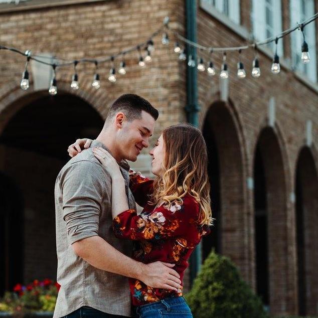 Engagement photos, September 2019 at Felt Mansion