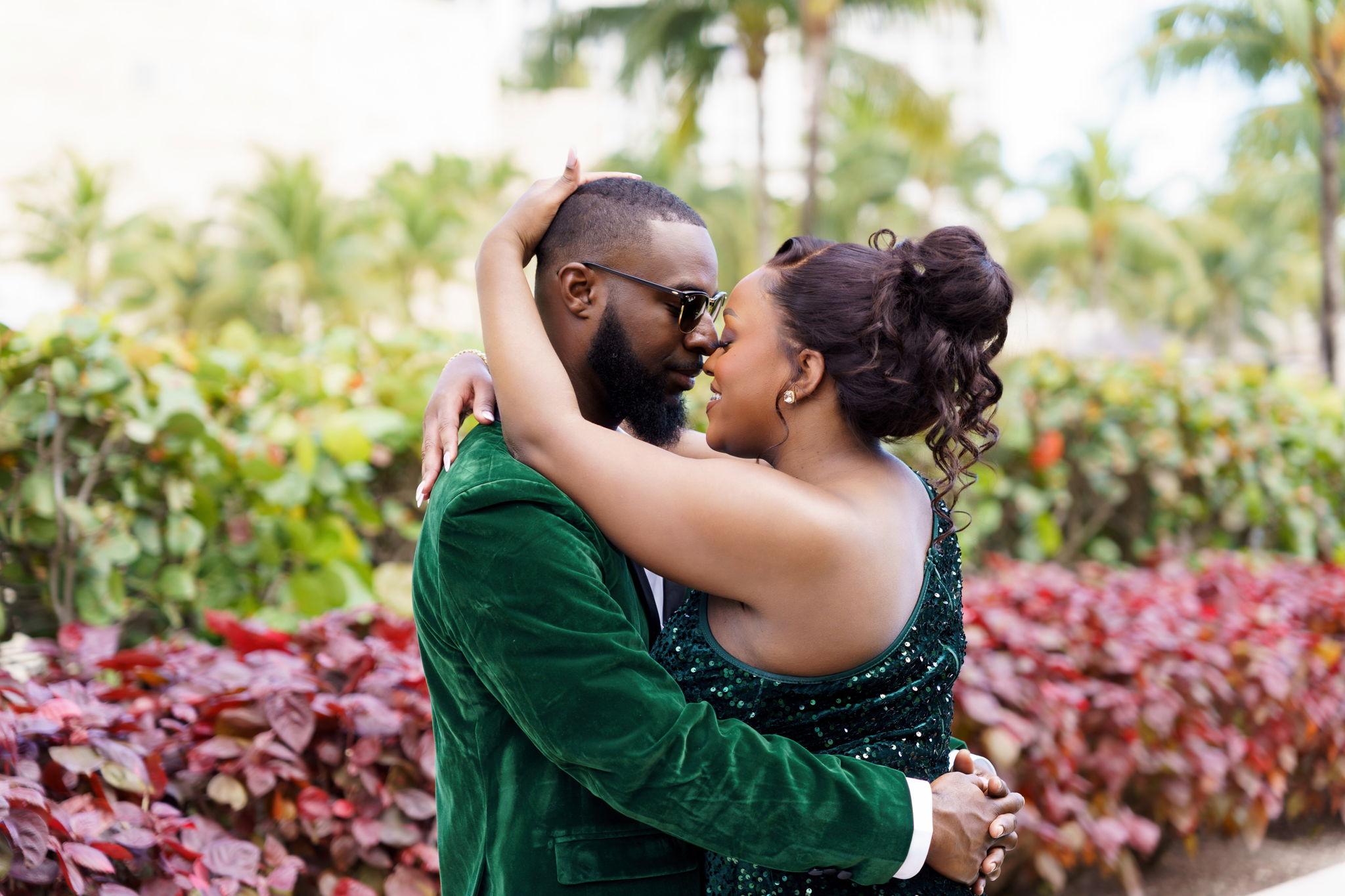 The Wedding Website of Kennyce DaWayna Williams and Raymonte Charles Burrows