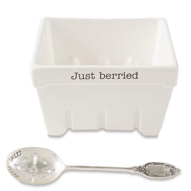 Mud PieJust Berry Basket Serve Set