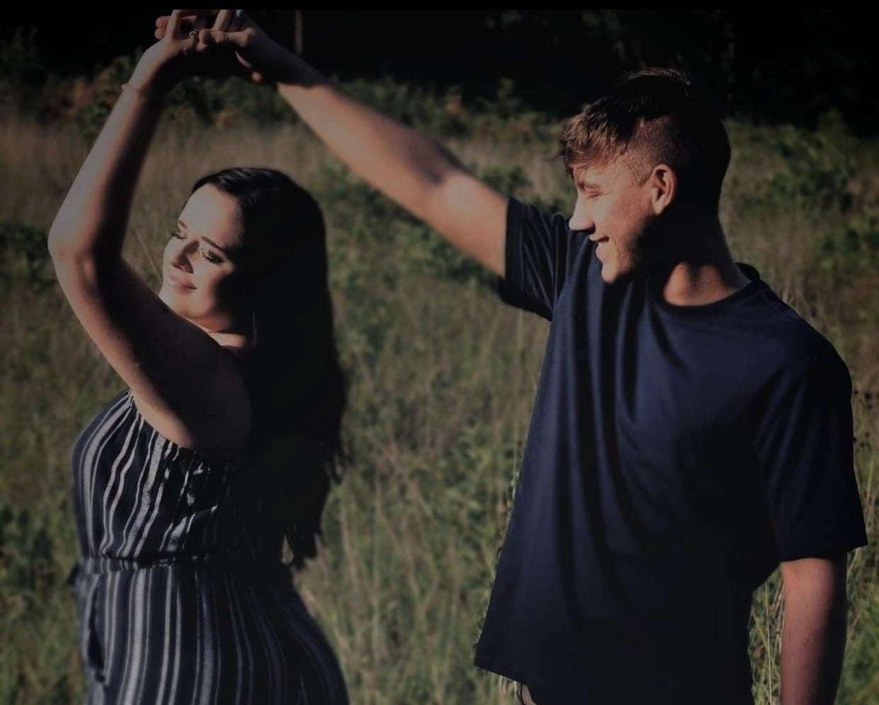 The Wedding Website of Adriauna Williams and Brandon Gaines