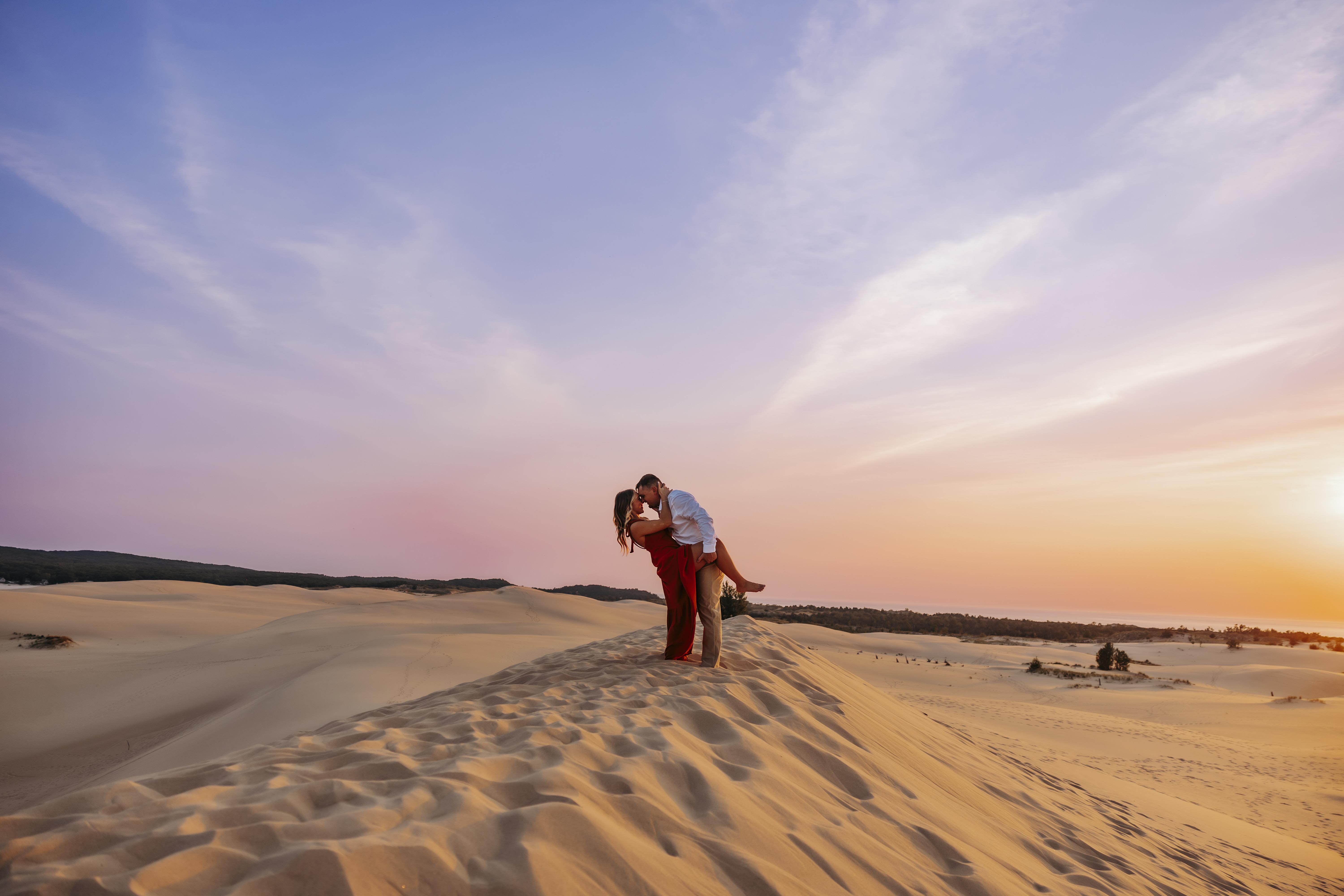 The Wedding Website of Elleah Barnhill and Jaron VanFleteren
