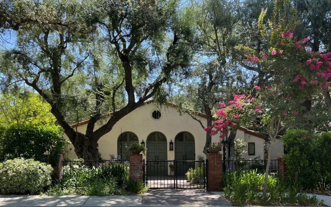 The Wedding Website of Jenna Barry and Jakob Juarez