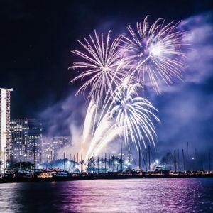 Honeymoon Fireworks Cruise