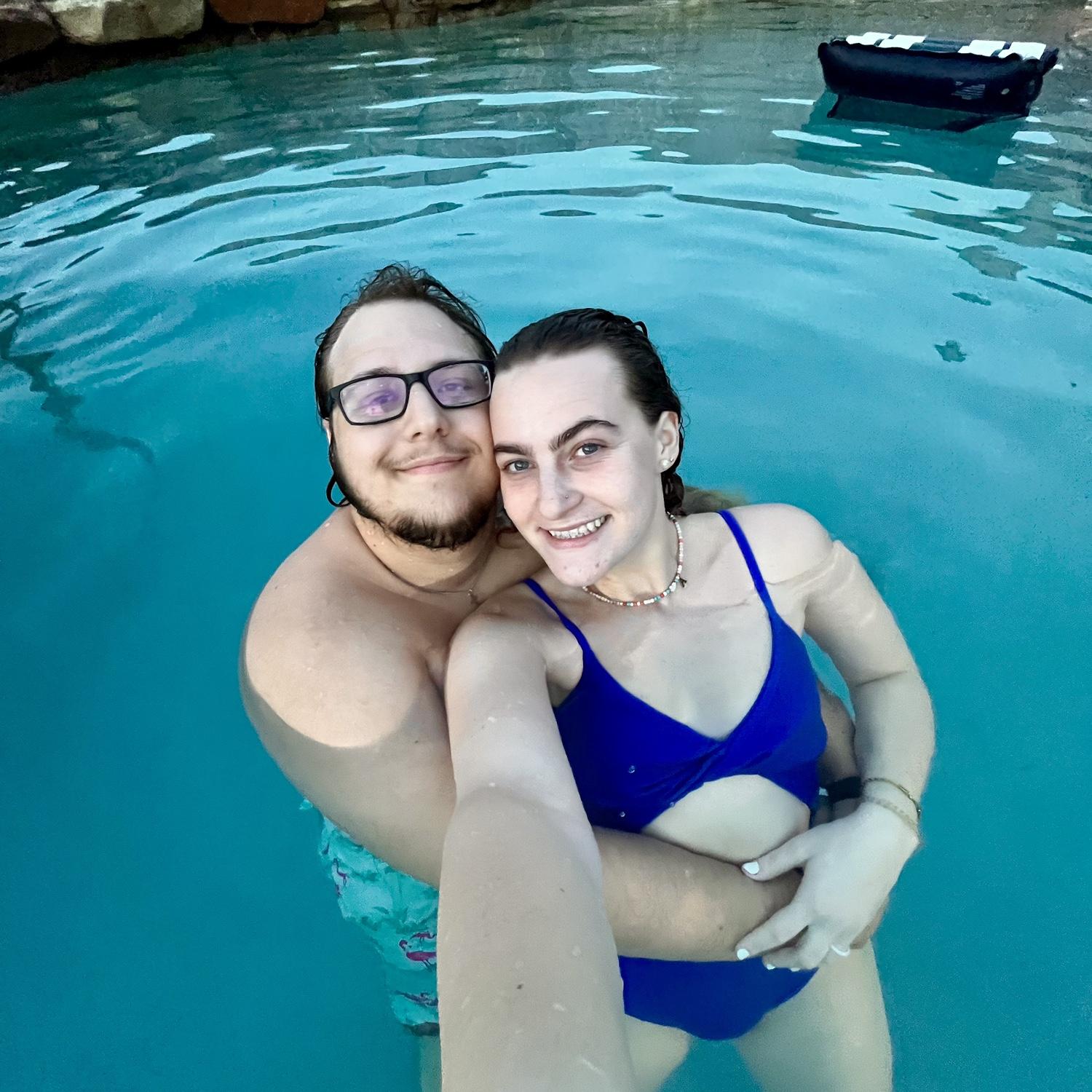 Swim Swim Swim 🏊‍♀️💧🌴
