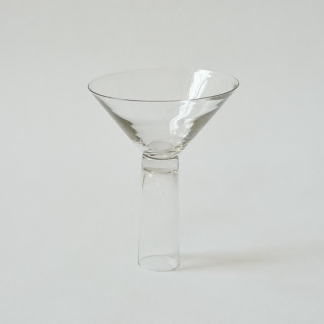 invisible hollow stem cocktail glass