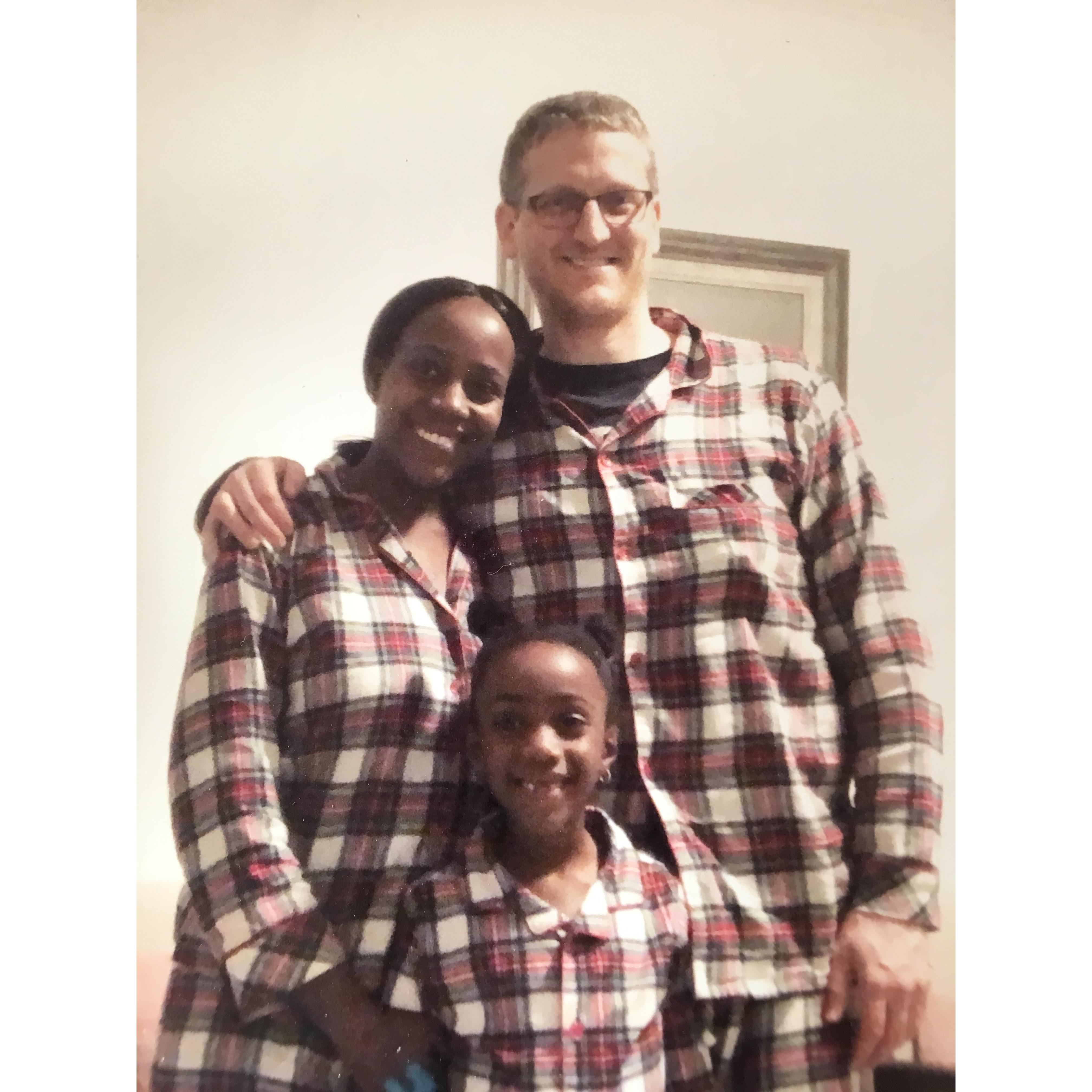 Christmas pajamas alert! (December 2018)