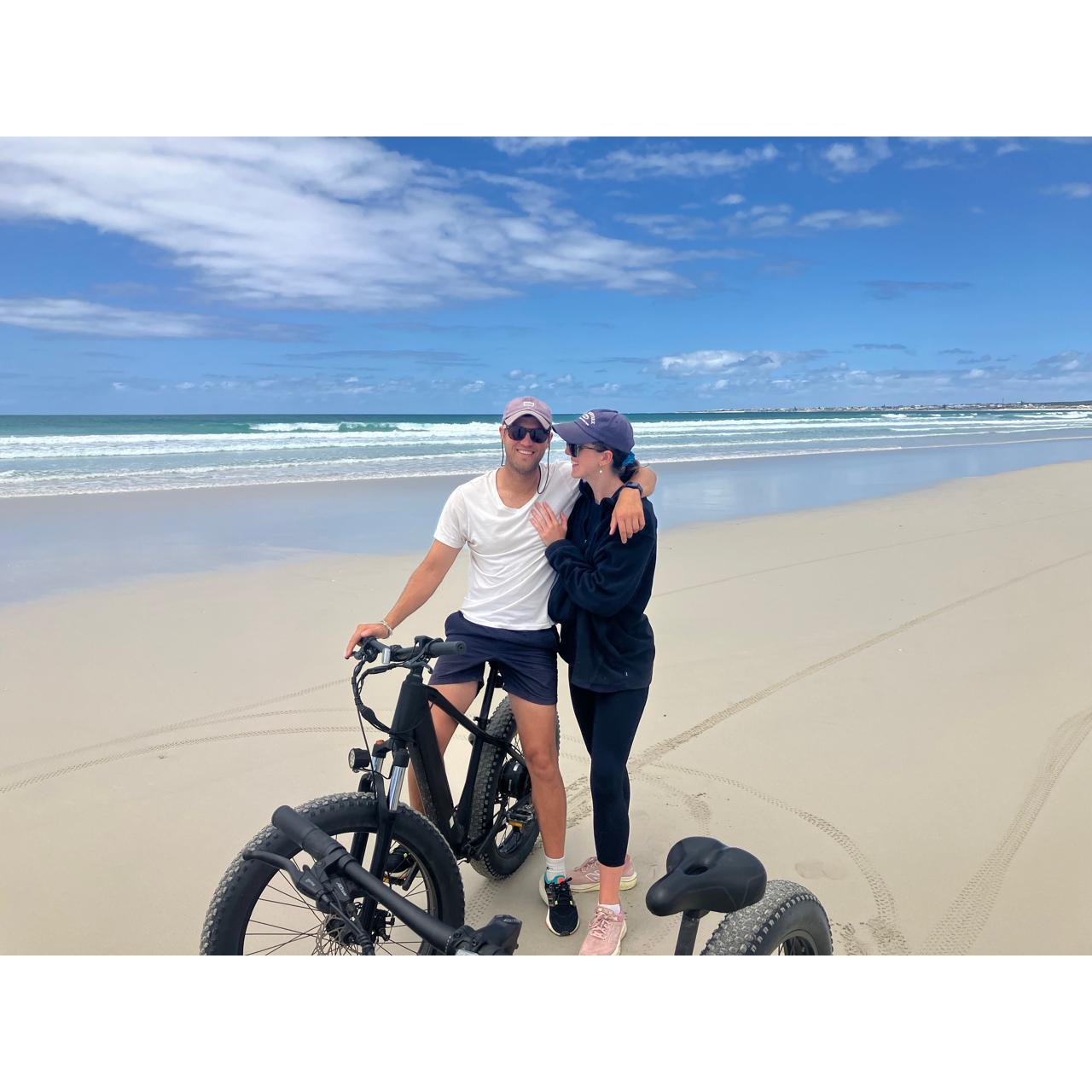 Fun E-bike adventure on the beautiful coastline of Struisbaai.