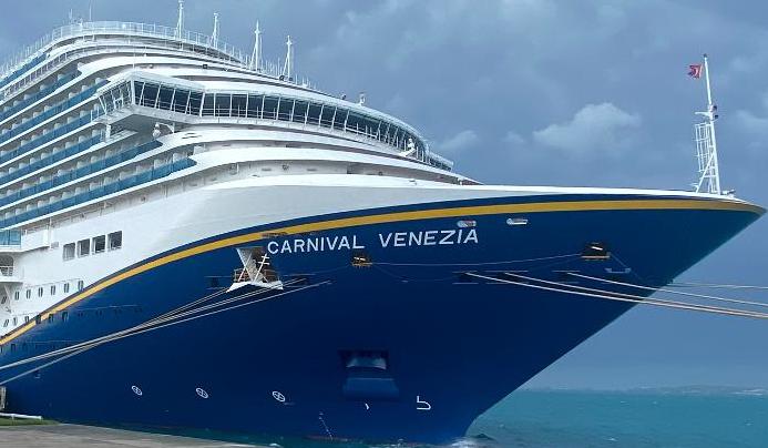 The Wedding Website of Kristin Betau and Stephen Paparazzo