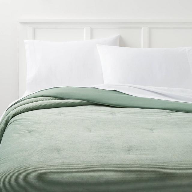 Full/Queen Corduroy Plush Comforter Sage Green - Room Essentials™