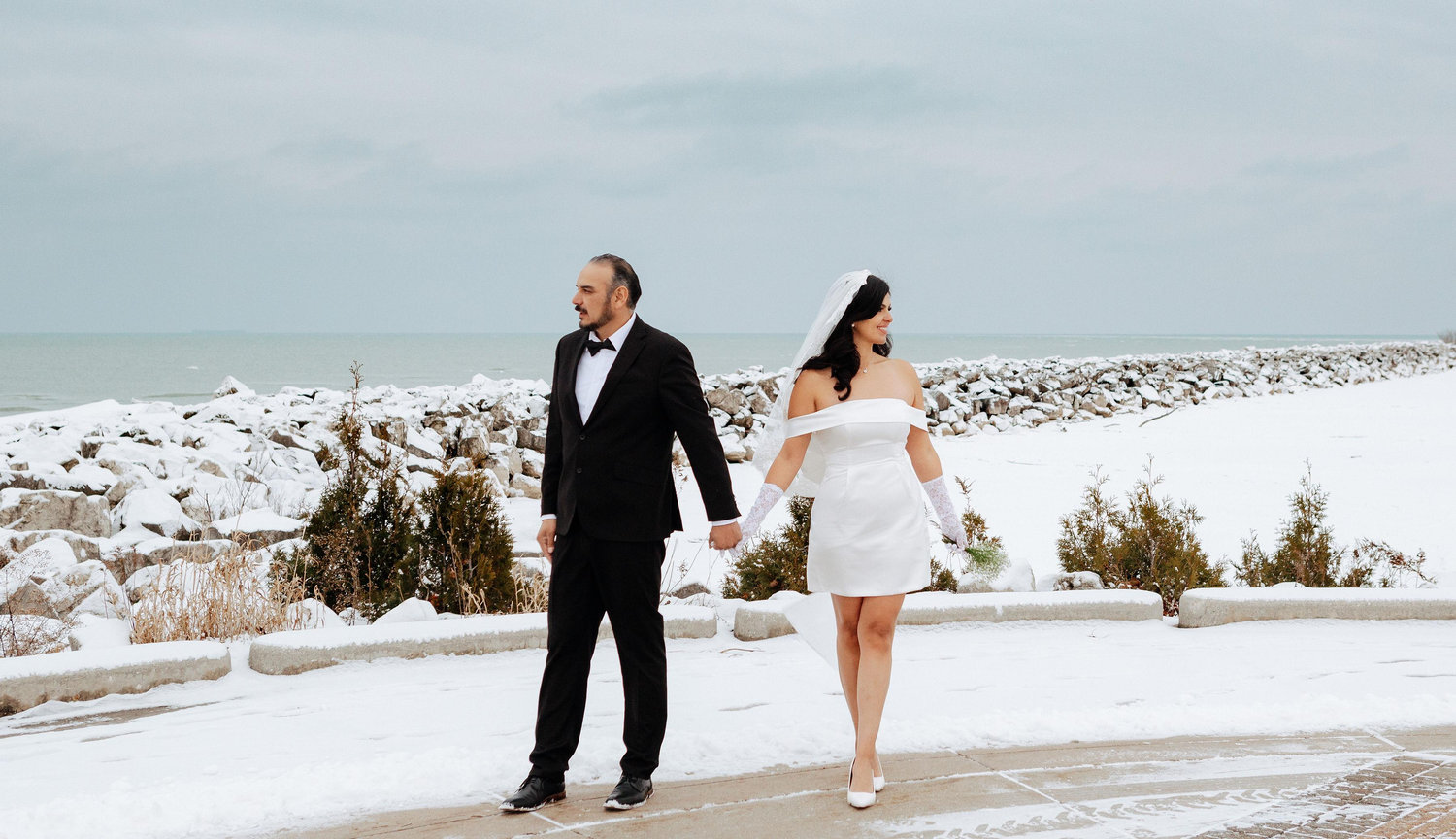 The Wedding Website of Salvador Diaz and Monica Munoz