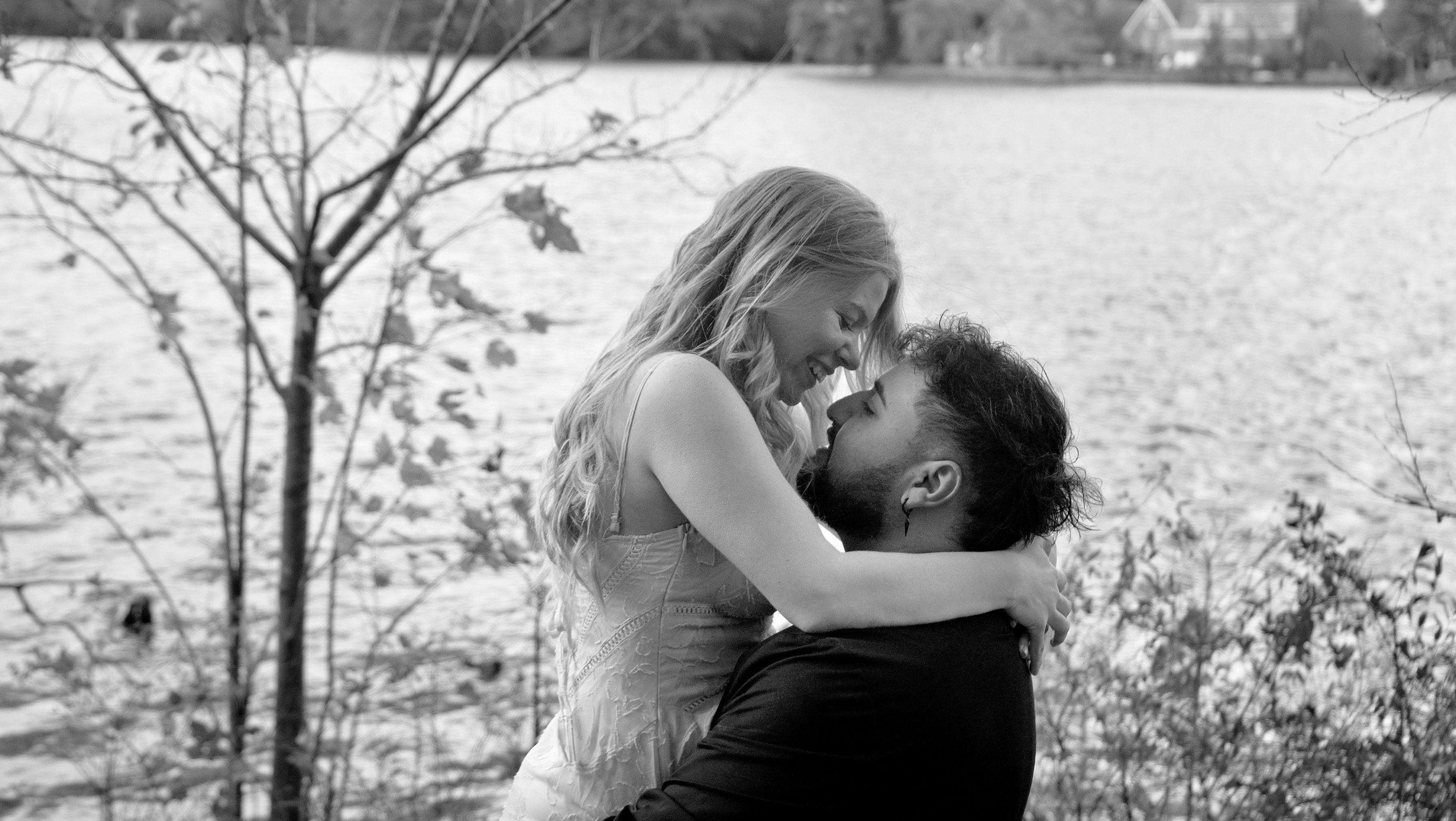 The Wedding Website of Lindsey Guzzardo and Luis Flores
