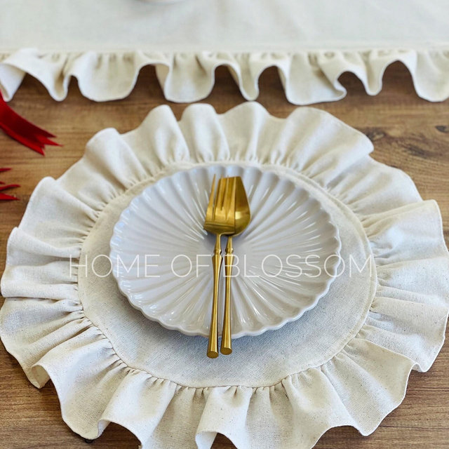 Ruffle Round Cream color Washed Linen Placemats, Natural Boho Placemats with Ruffle, Vintage Rustic Natural Linen placemats for Table Decor