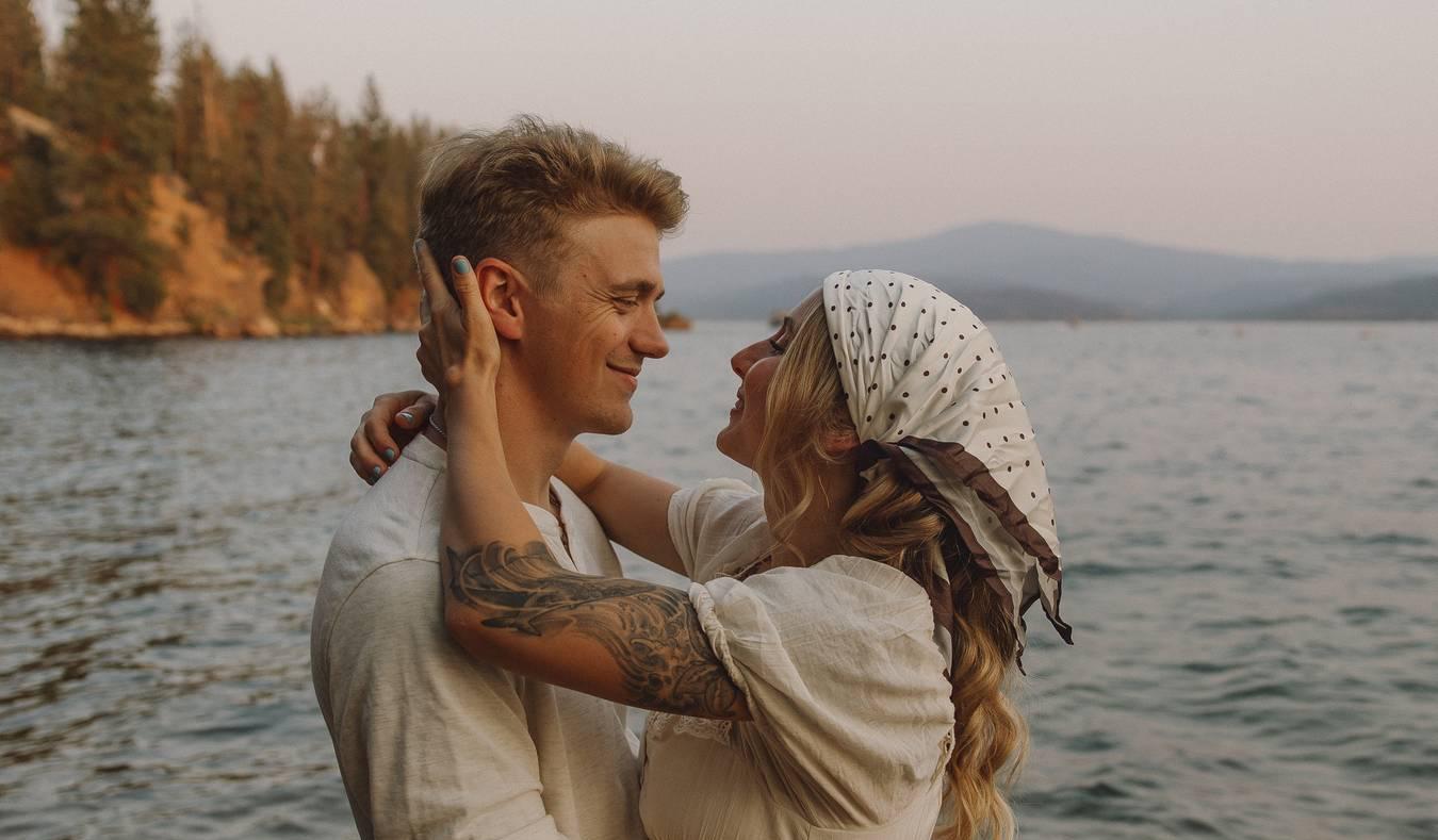 The Wedding Website of Zoie Cloutier and Jakob Swing