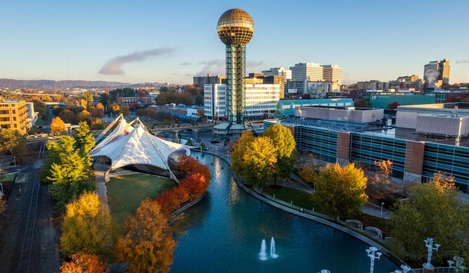 The Wedding Website of Caroline Peacock and Cody Dowdy