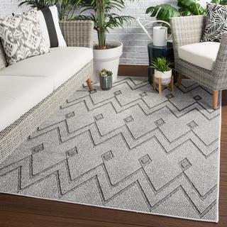 Luz Indoor/Outdoor Chevron Runner