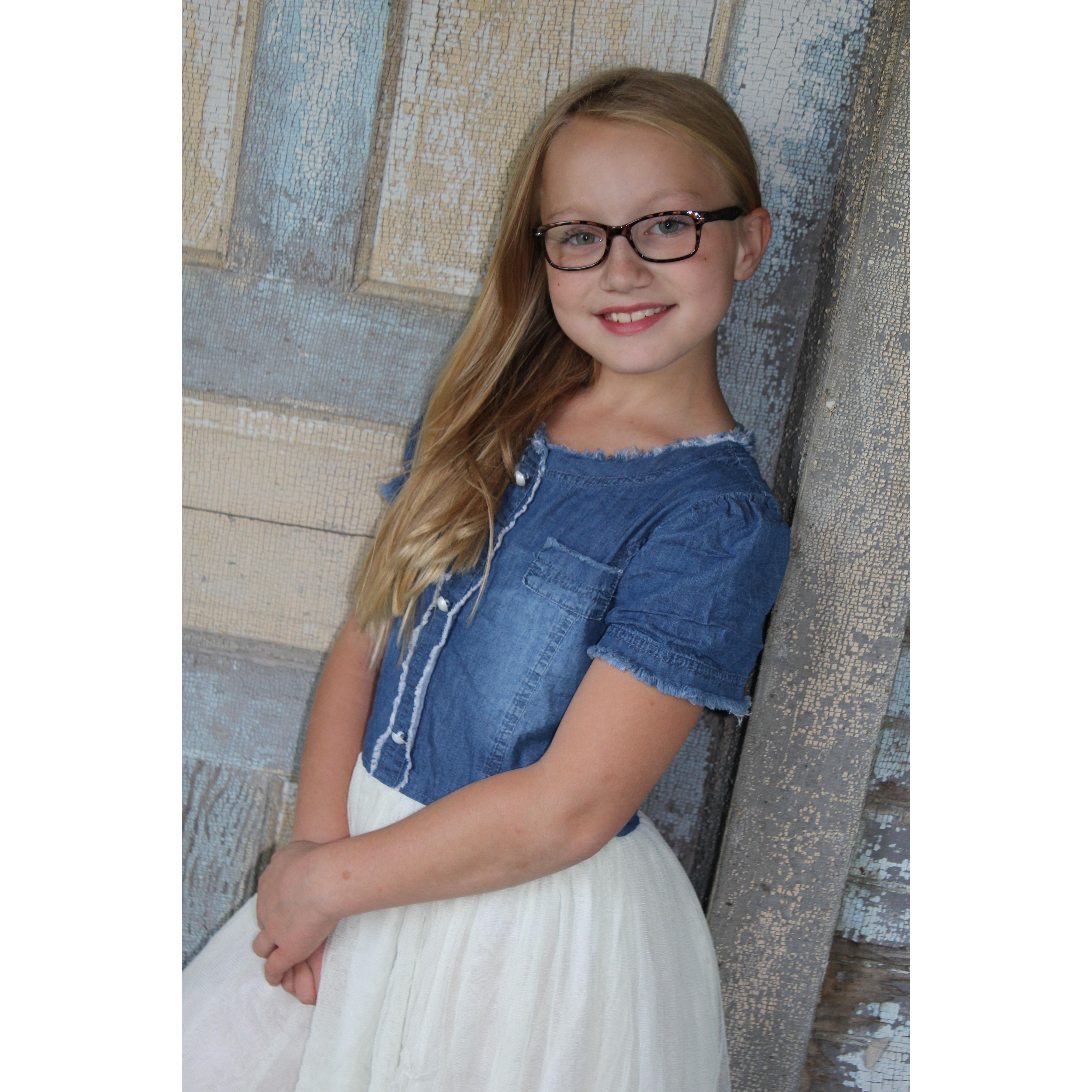 Josie Mae, Junior Florist