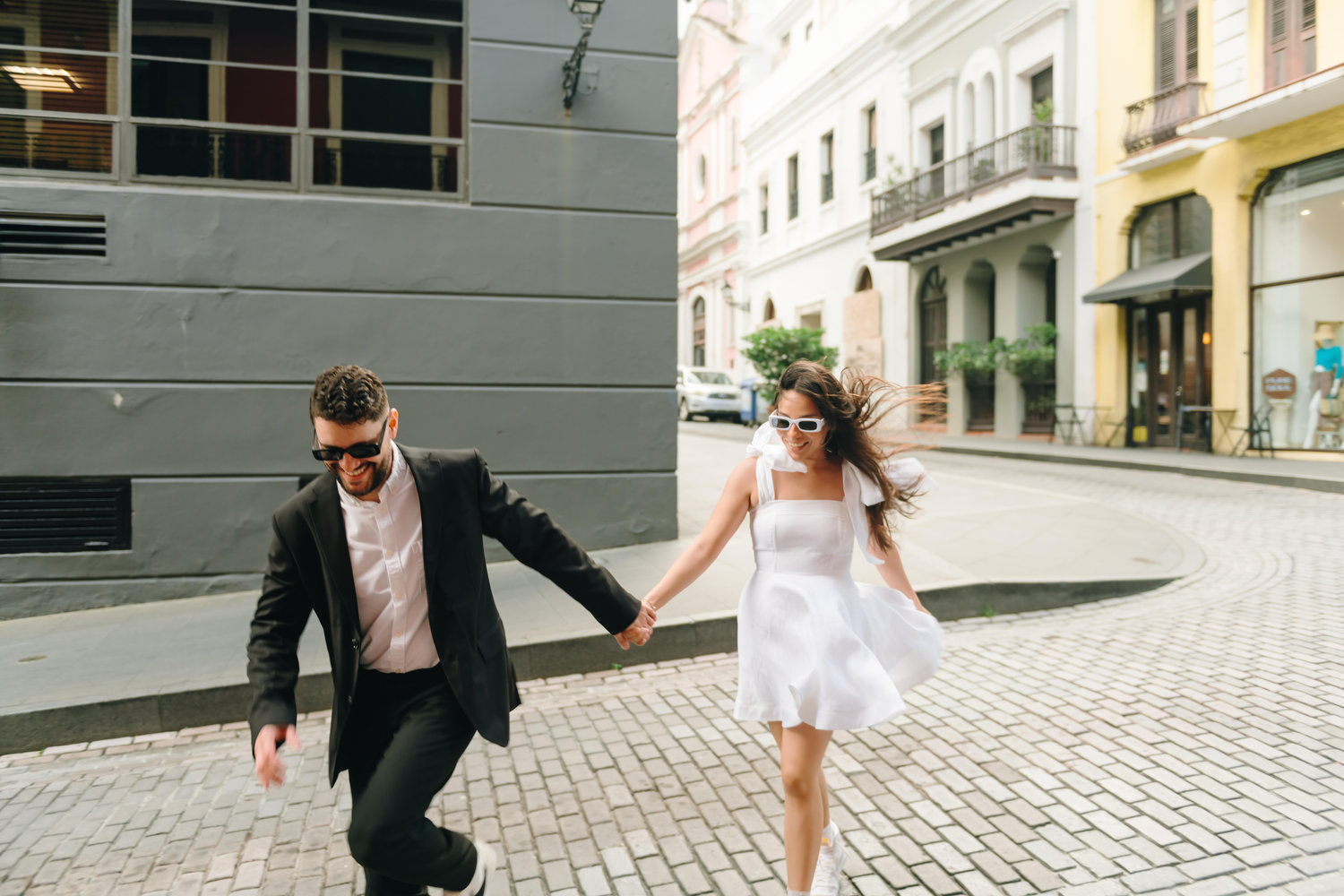 The Wedding Website of Ambar Aponte and Alejandro Hernández