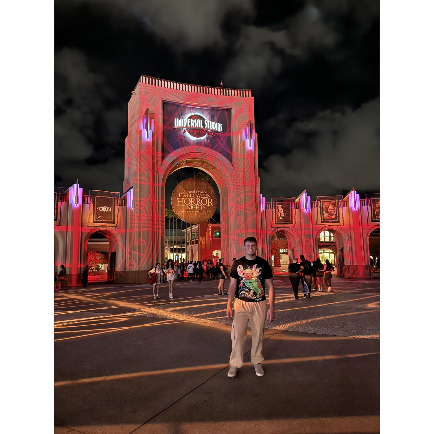 Paul finally agreed to go to Halloween Horror Nights!
