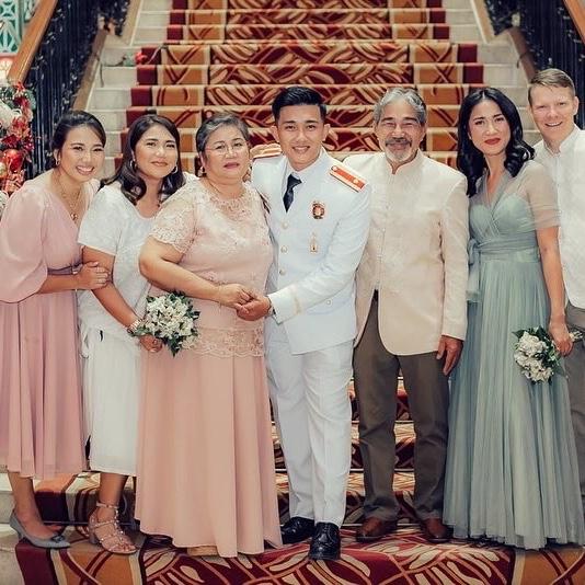 Meryl's wedding