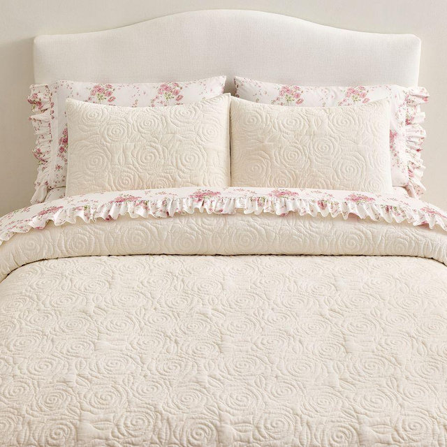 LoveShackFancy Rosette Velvet Quilt, Ivory, Full/Queen