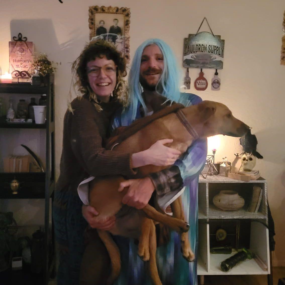 Our first Halloween! A willow, a river and a beaver :)