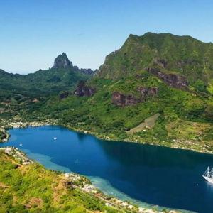 Island tour on our Honeymoon!