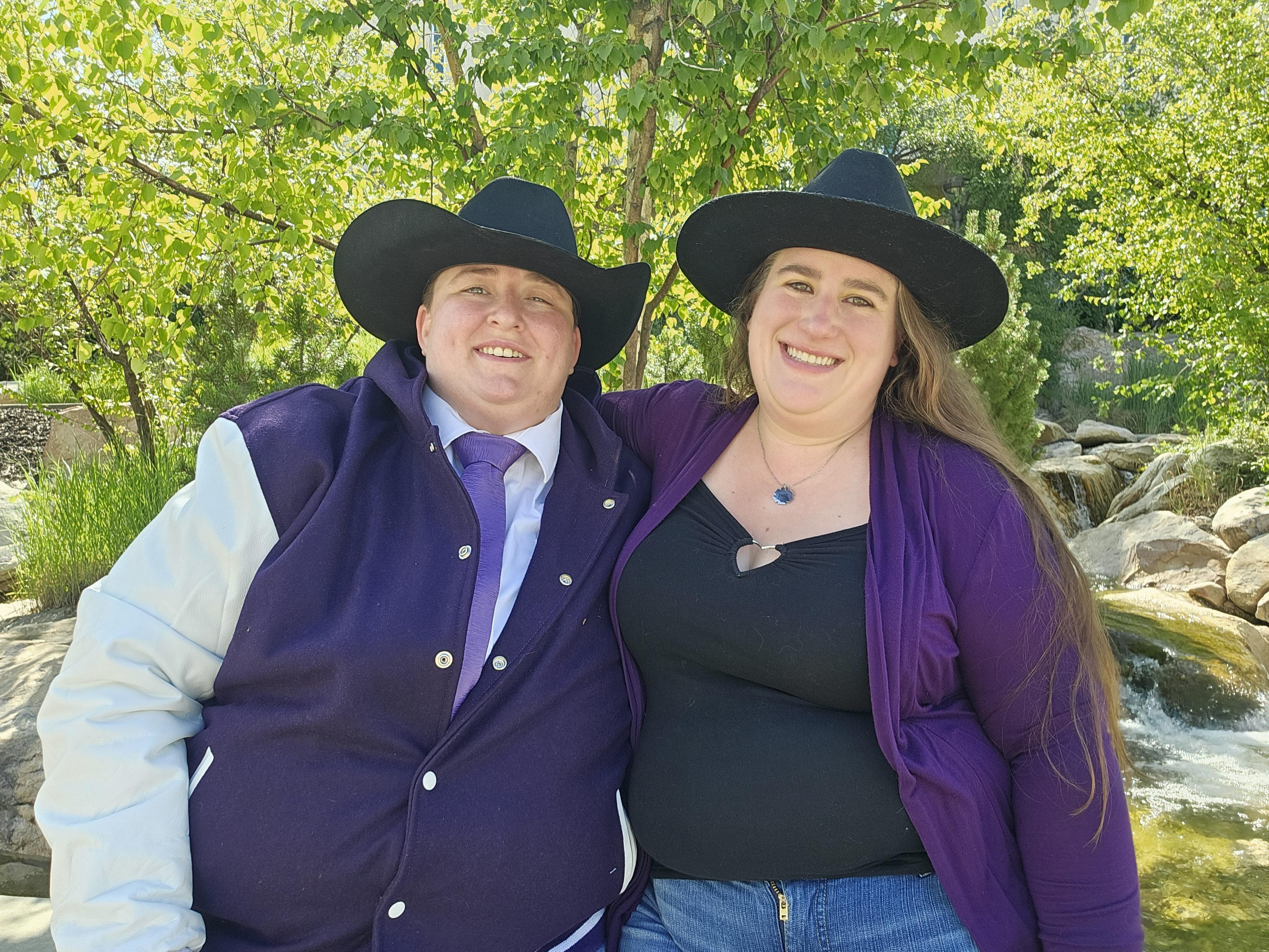 The Wedding Website of Elizabeth "Lisa" Brummett and Lindsay "Lu" Thomas