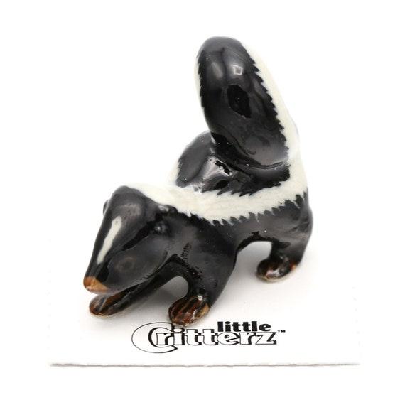 Skunk Miniature "Stinker" - miniature porcelain figurine