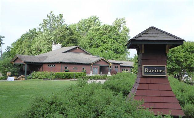 The Wedding Website of Tara Hoelzer and Neal Humbarger