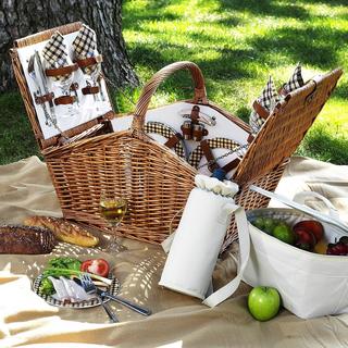 4-Person English Style Willow Picnic Hamper