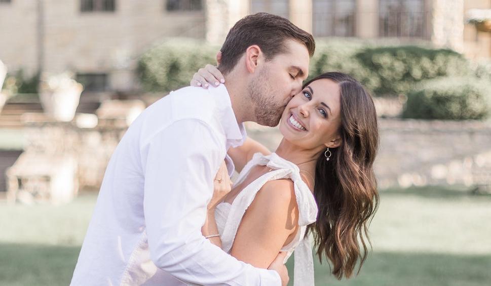 The Wedding Website of Jessica Dionesotes and Logan Gschwendtner
