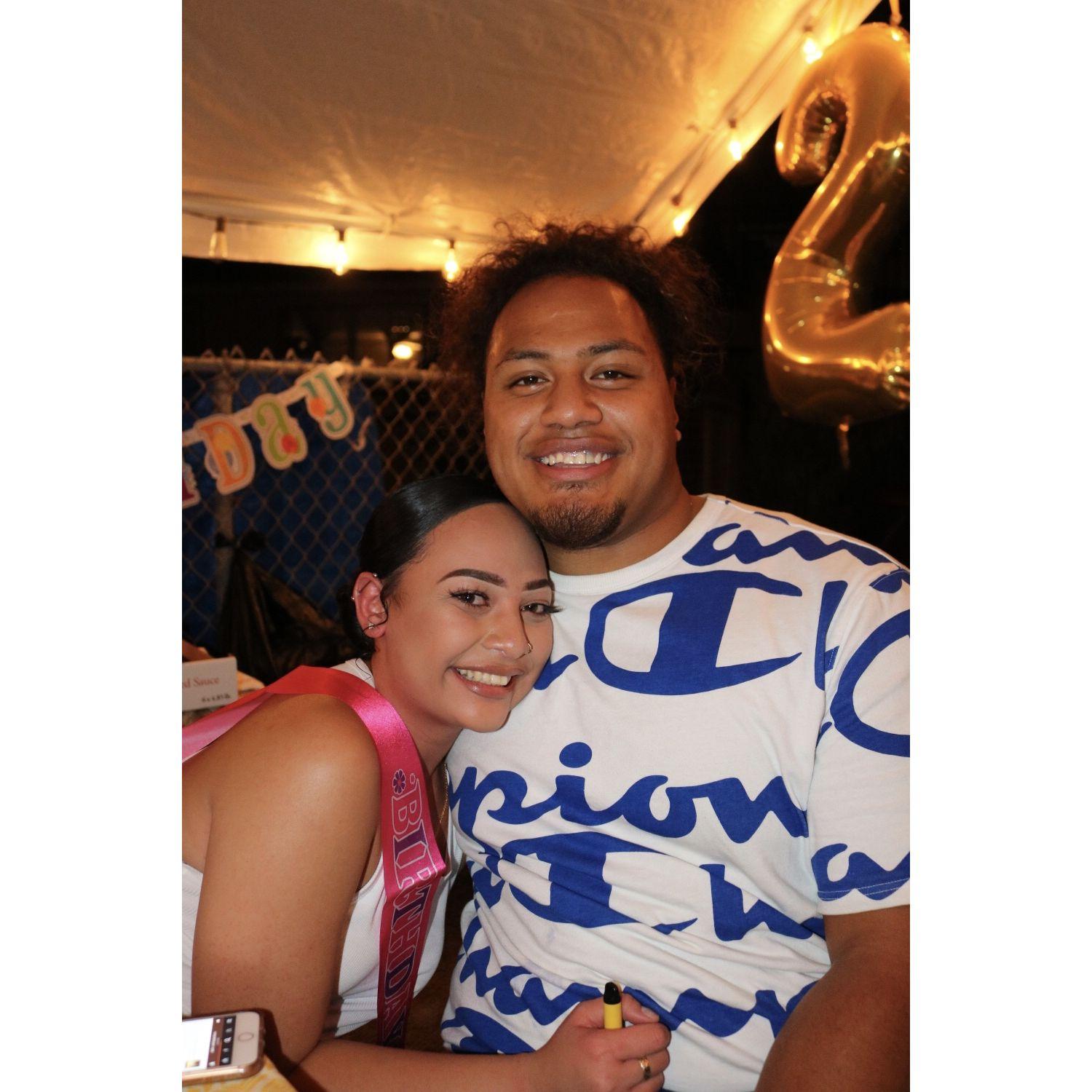 Kelsienna's 21st Birthday - Kolo surprised her with a trip home to Hawaii and got to meet the family!