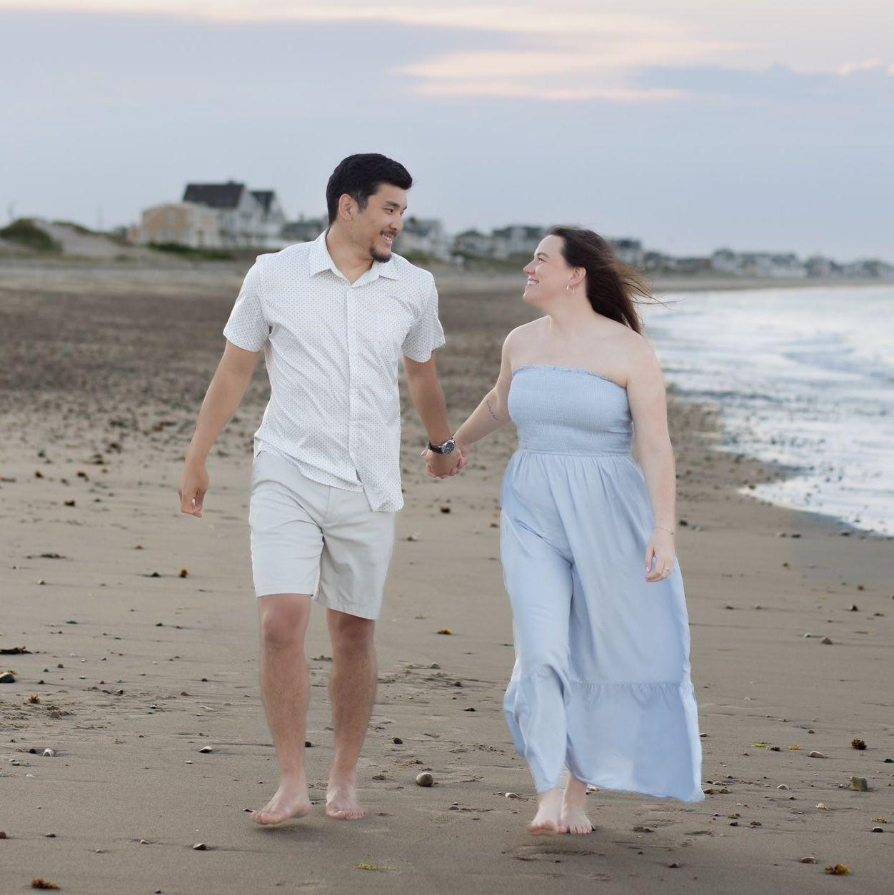 Kayla loves a good photoshoot with Kelsey, so Joe was a good sport jumping right into a beach mini session.