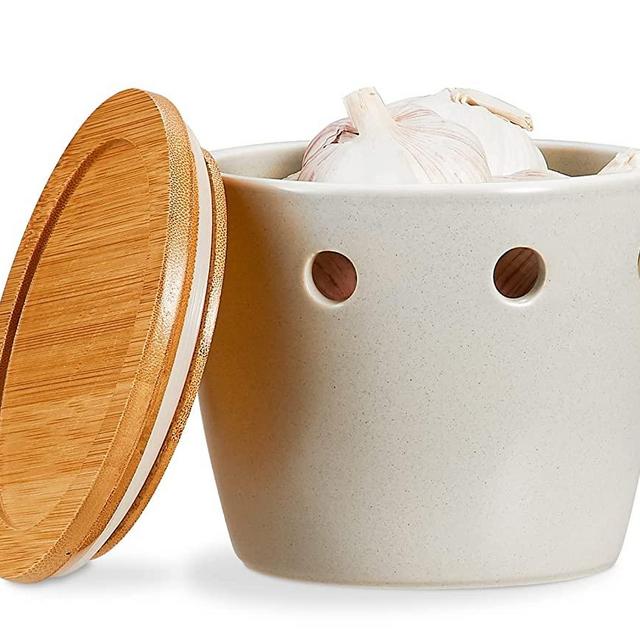 ONEMORE Garlic Keeper with Lid, Ceramic Garlic Saver 5 inch, Garlic Keeper for Counter, Gray