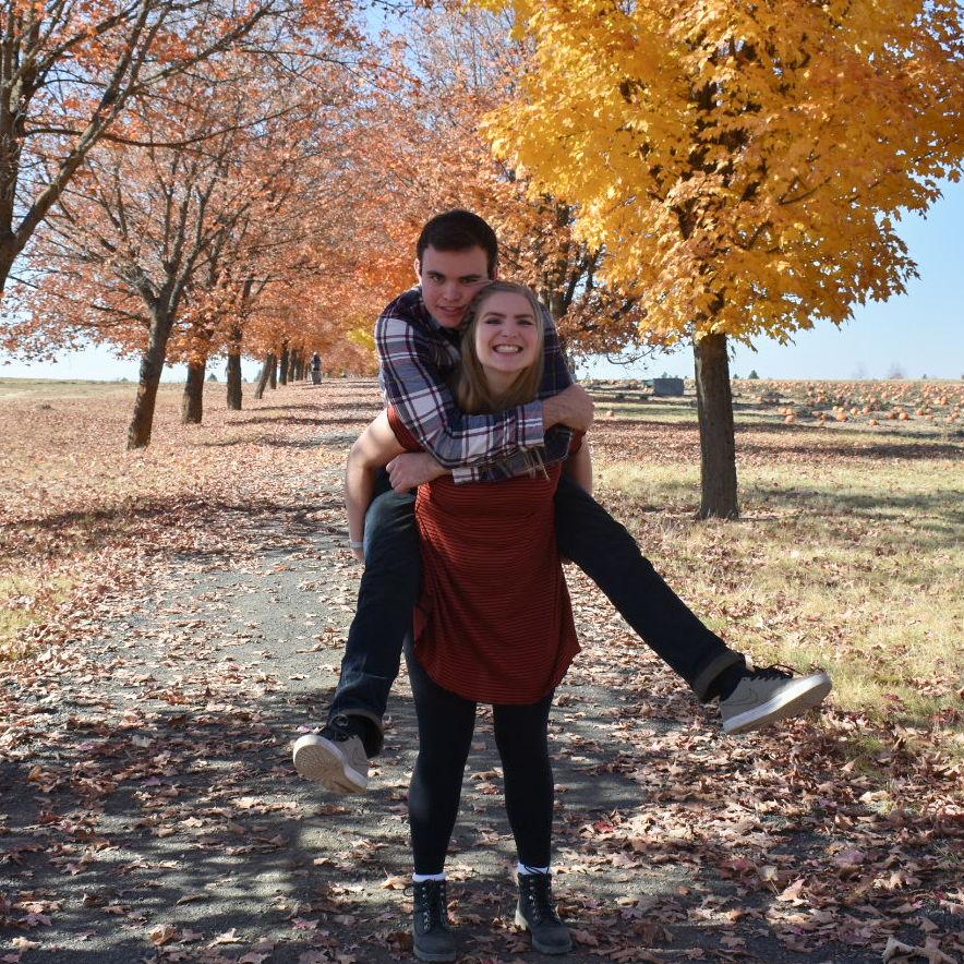 Back to Greenbluff (the year the piggy back photo started)