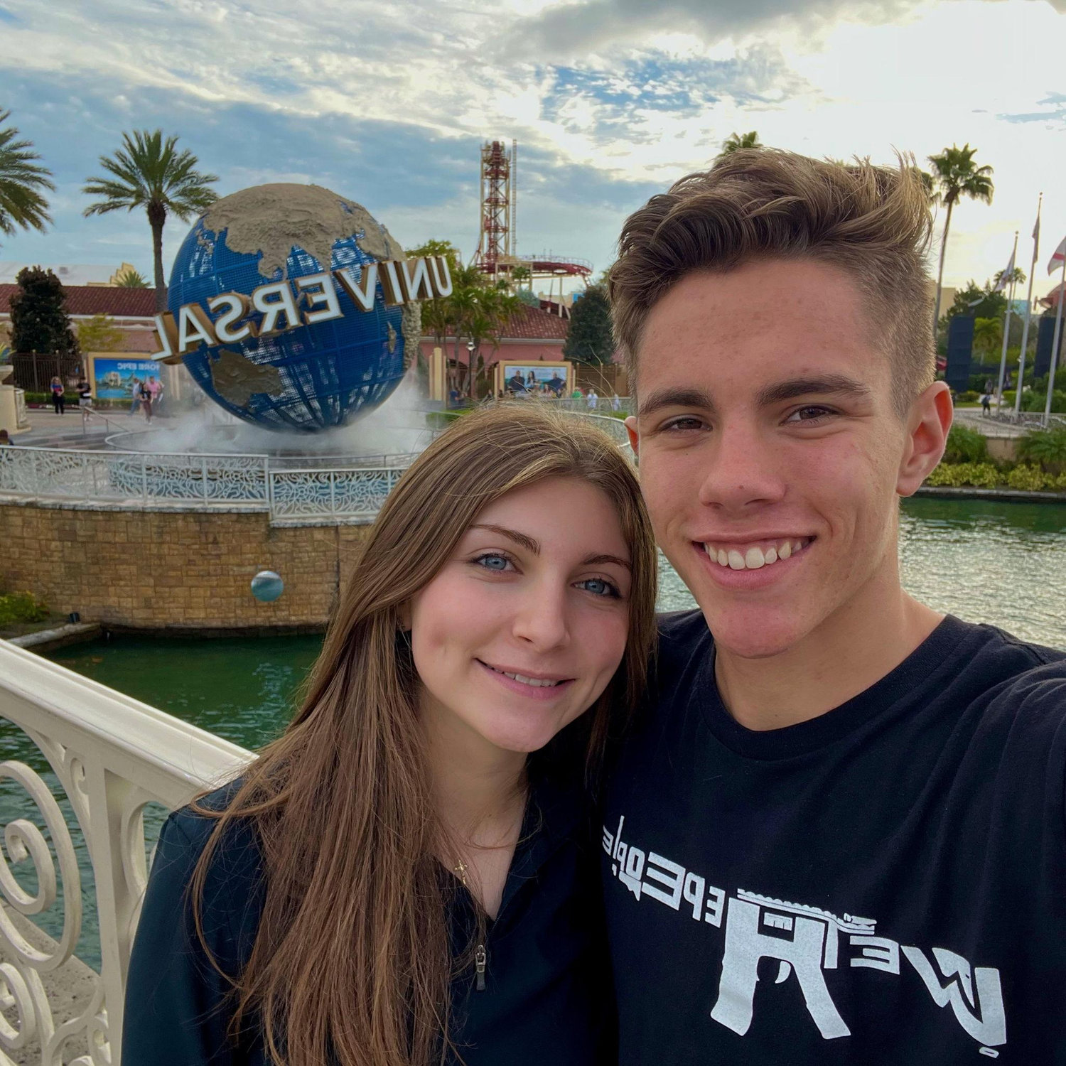 Universal Trip!!