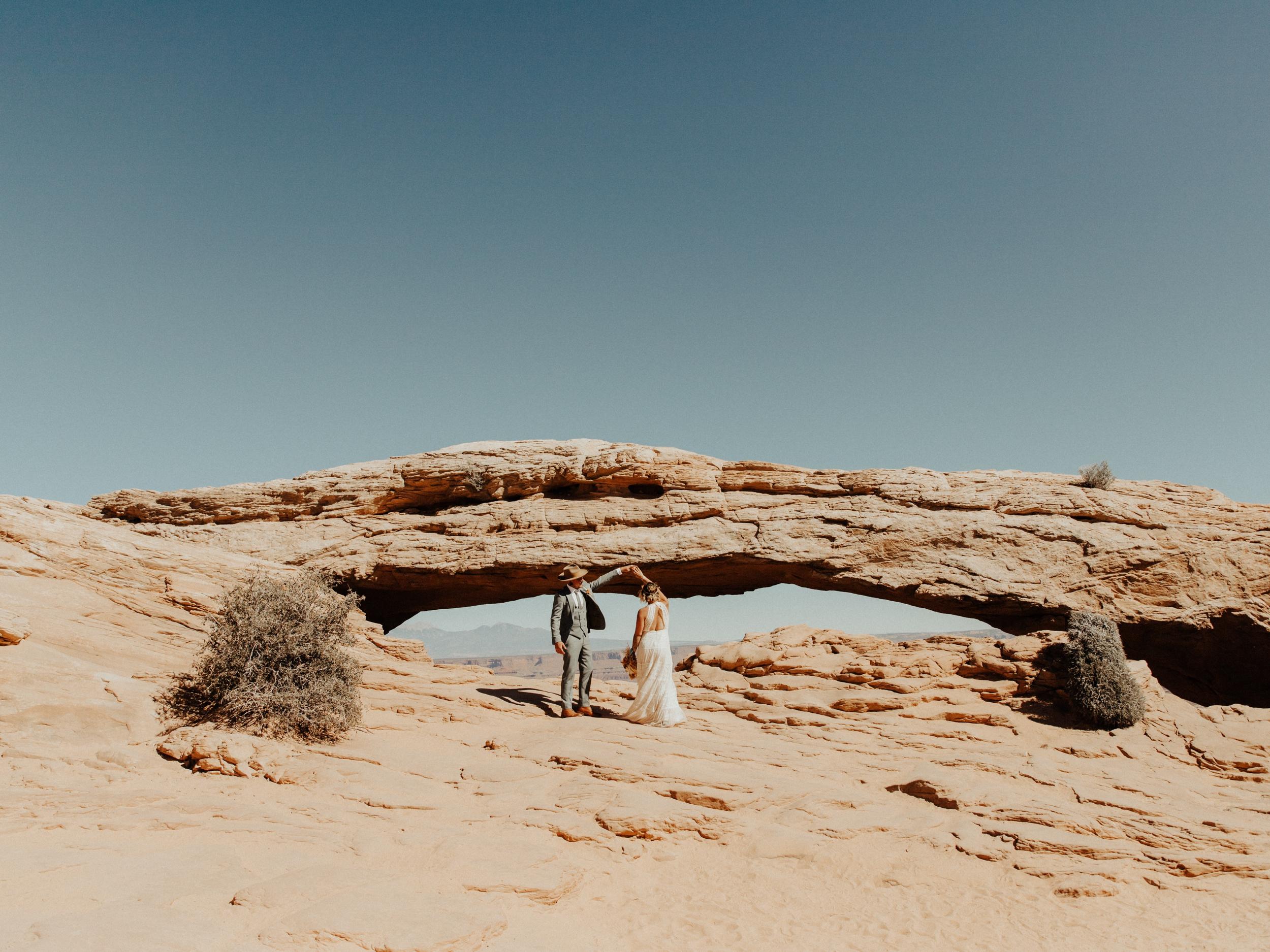 The Wedding Website of Alex August and Jordan August