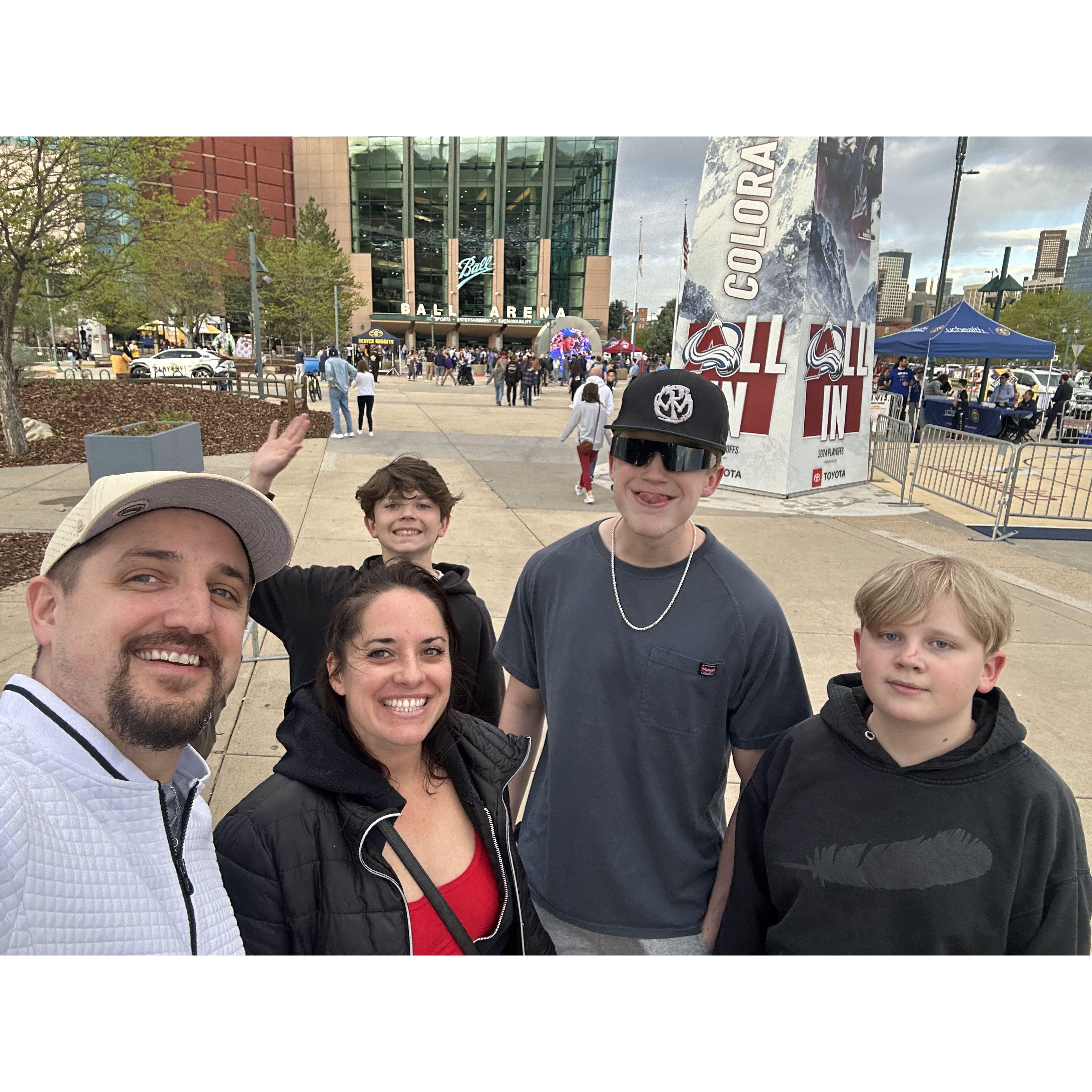 Malikai, the tall one, Sid the brunette, Hunter the youngest. Eric's insta-family. LOVE!