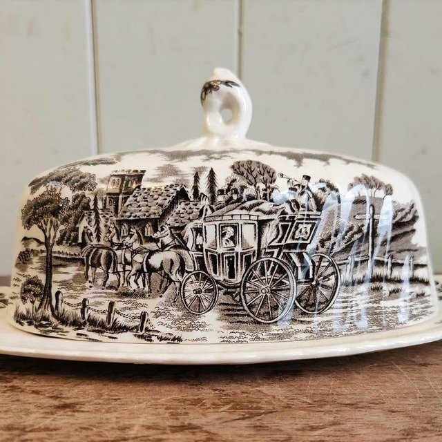 Nice Vintage 1950s Staffordshire Ironstone "Royal Mail" Butter/Cheese Dish Tray with Lid