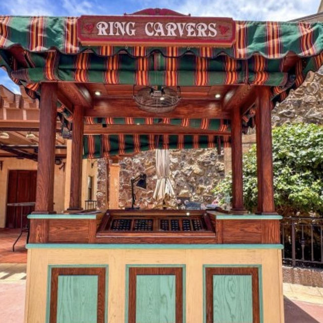 Epcot Ring Carver