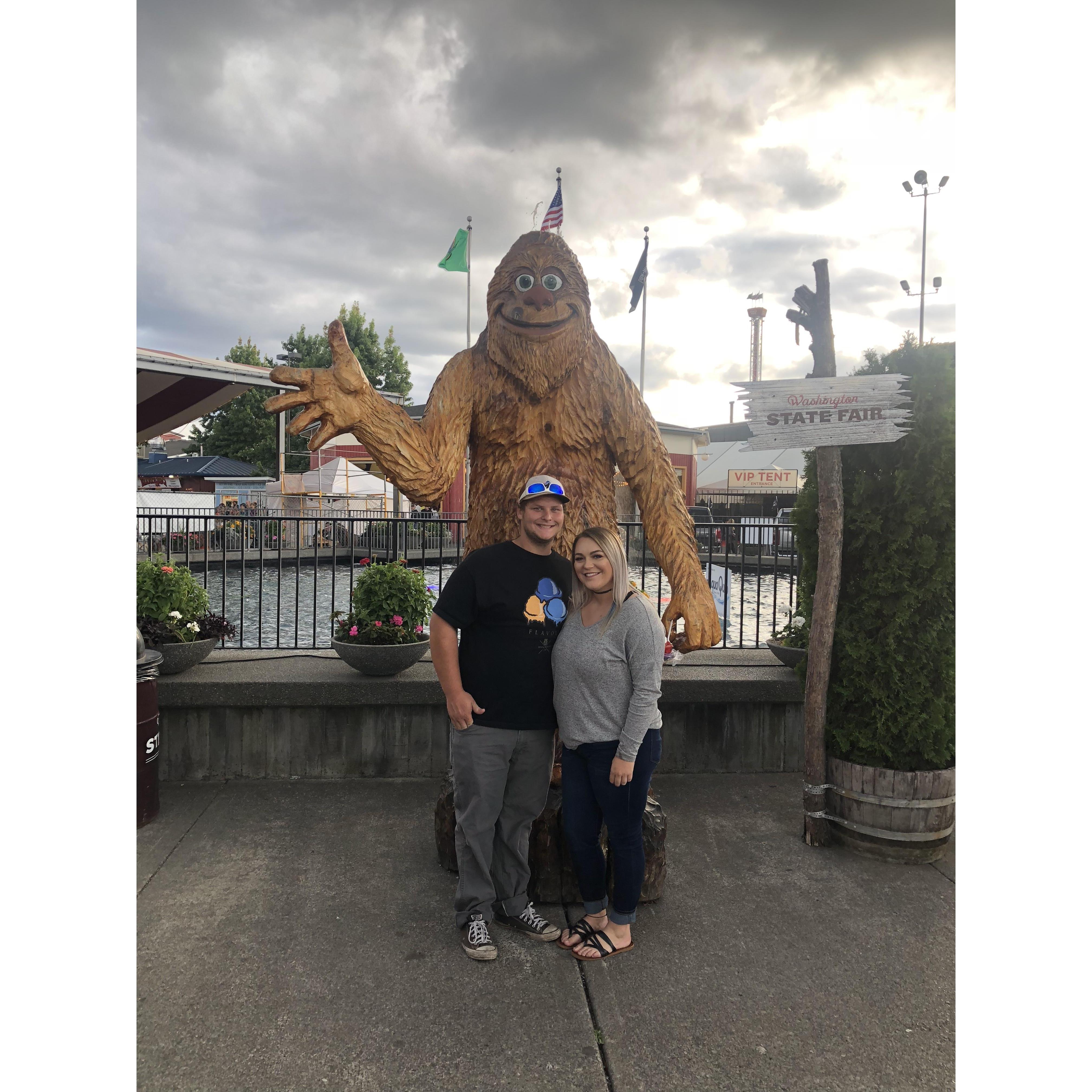 We love to go to the fair every year, it’s one of our favorite dates 🎡