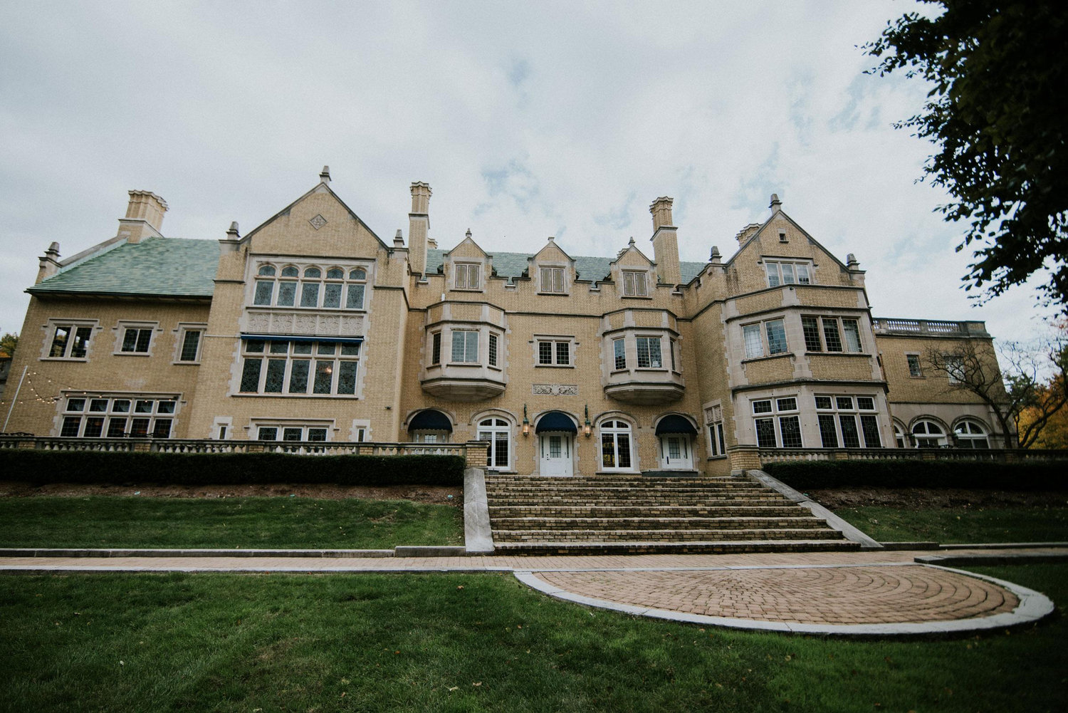 The Wedding Website of Isabelle Roscoe and Garrett Bittner