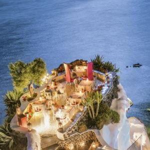 Cliffside Dinner, Bali