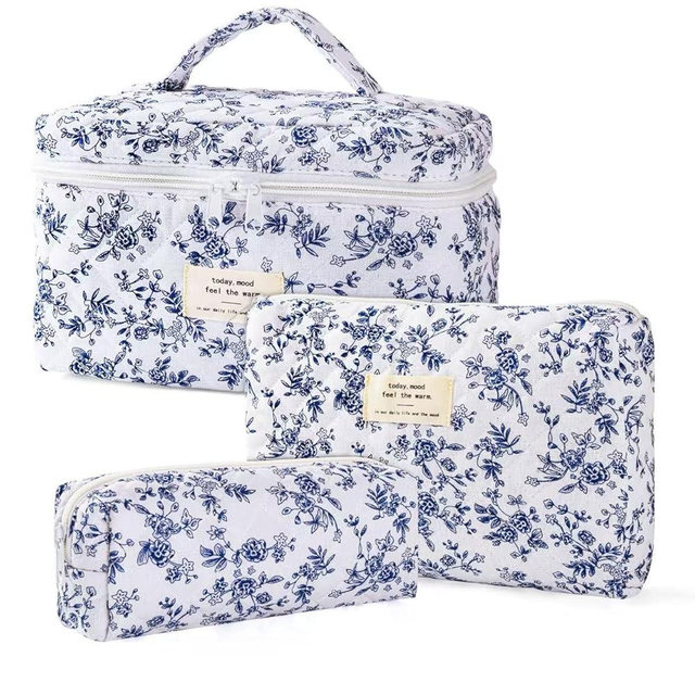 MZLUWM 3Pcs Makeup Bag Cute Cosmetic Bags for Women, Large Capacity Travel Quilted Makeup Bag Set,Cotton Floral Makeup Pouch, Coquette Puffy Toiletry Bag,Attractive Quilted Pouch