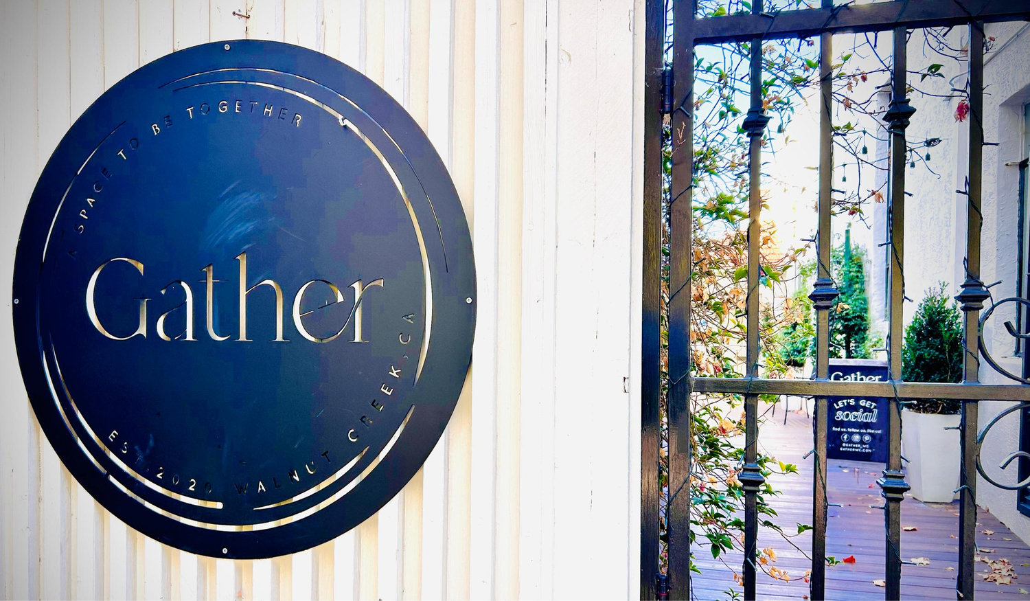 The Wedding Website of Amy Arata and Isaac Mahar