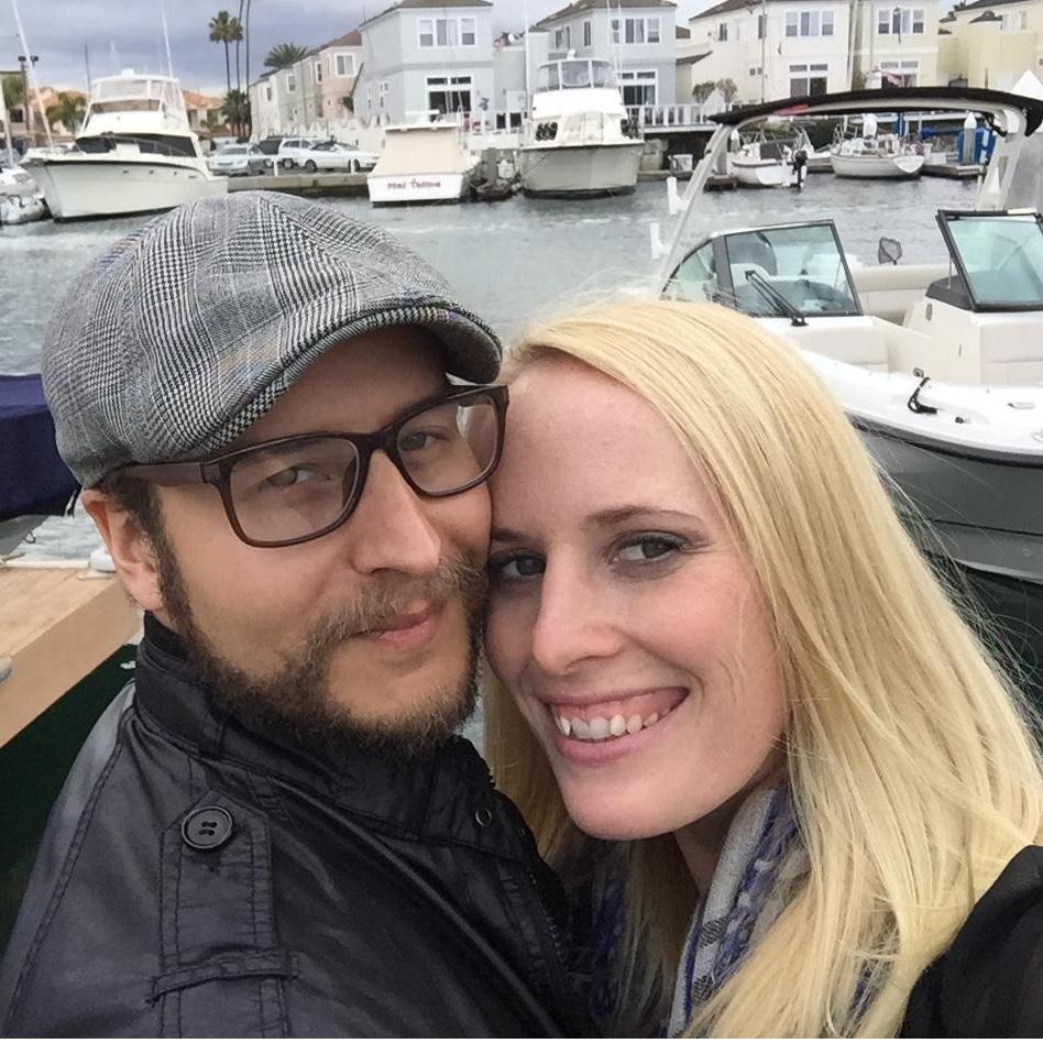 Remember that brief time Will was wearing glasses??