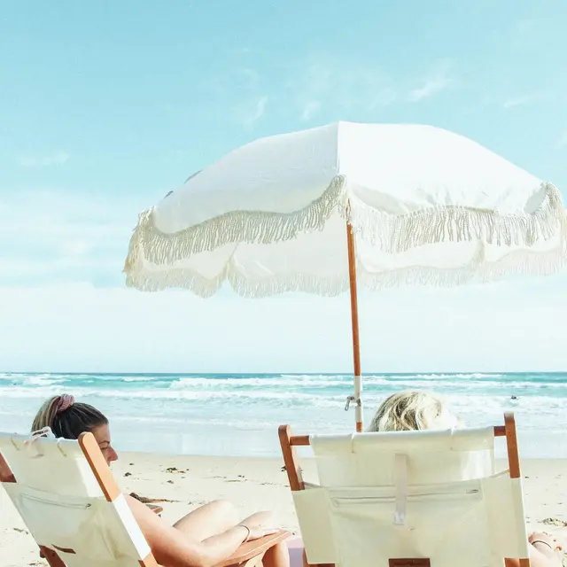 BUSINESS AND PLEASURE CO Premium Beach Umbrella in Antique White