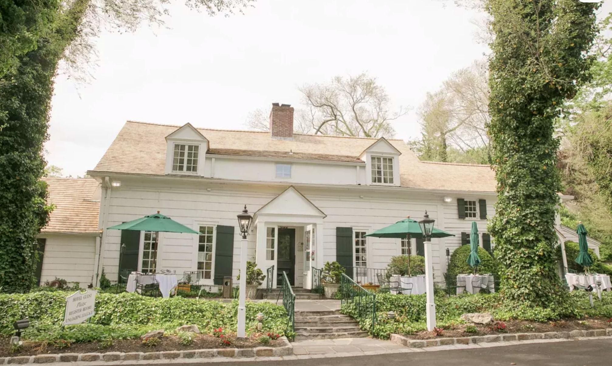 The Wedding Website of Sabrina Riley and Astor Smith