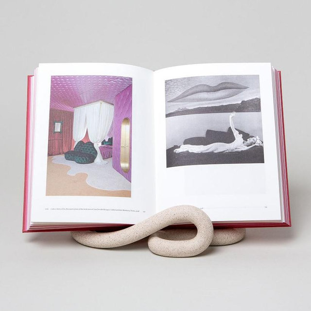SIN Lumbra Book Stand Object